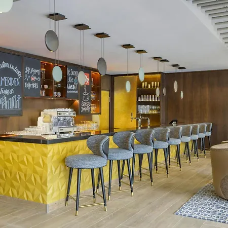 르 메르디앙 호텔 5*