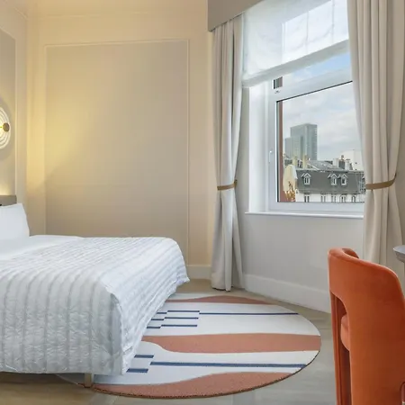 호텔 르 메르디앙 5*