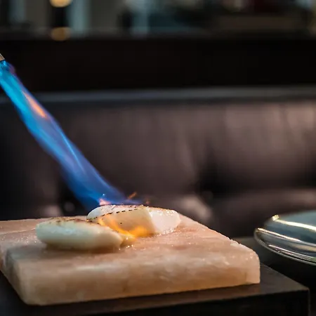 لو ميريديان فندق